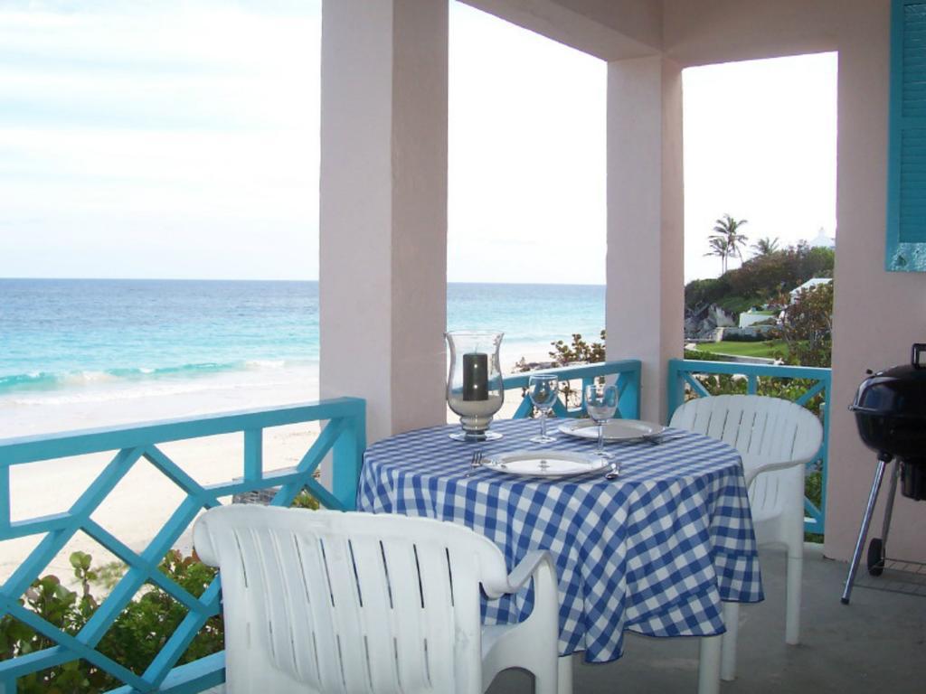 Grape Bay Cottages Mount Pleasant Rum bild